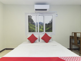 OYO 531 Good Eight Hotel