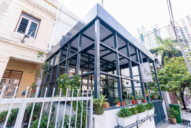 Paper Plane Hostel