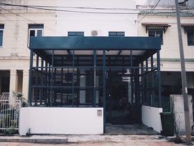 Paper Plane Hostel