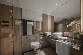 Parkroyal Collection