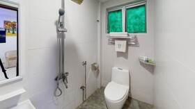 Poorna Hotel