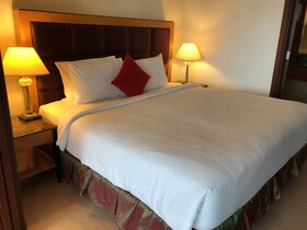 Rainbow Suites at Times Square