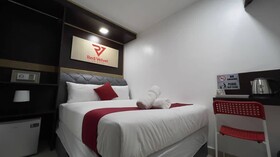 RedVelvetInnHotel