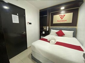 RedVelvetInnHotel