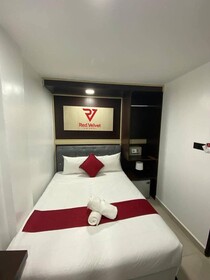 RedVelvetInnHotel