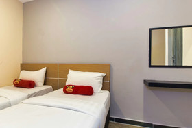 Simms Garden Hotel