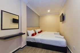 Simms Garden Hotel