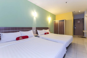 Seeds Hotel
