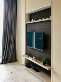 Sky View Platinum Suit