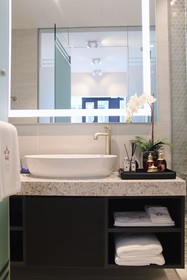 Star Suites