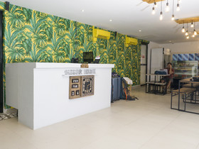 Summer House Bed & Cafe By OYO Rooms
