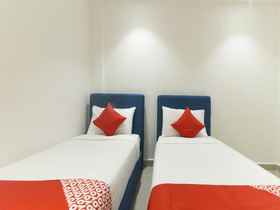 Summer House Bed & Cafe By OYO Rooms