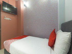 Summer House Bed & Cafe By OYO Rooms