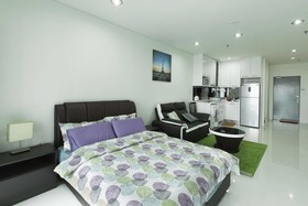 Summer Suites Bernice