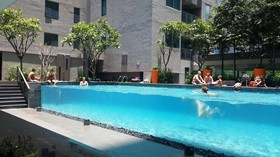 Summer Suites Kenneth