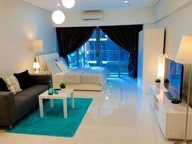 Summer Suites Kenneth