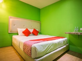 The Green Hotel Cheras Maluri by OYO Rooms