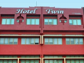 Twin Hotel