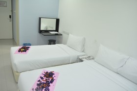 YY48 Hotel