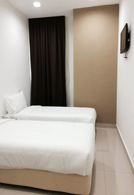 YY48 Hotel
