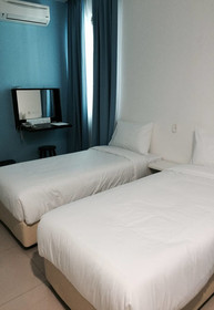 YY48 Hotel