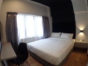 Apex Boutique Hotel