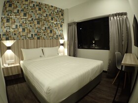Apex Boutique Hotel