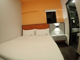 Apex Boutique Hotel
