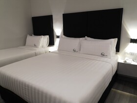 Apex Boutique Hotel
