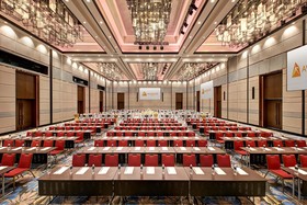 M World Hotel