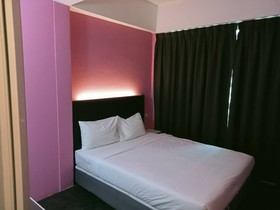 Bright Hotel