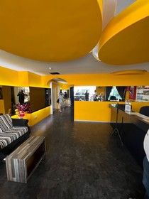 Bright Hotel