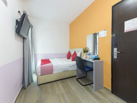City Boutique Kuchai Lama by OYO Rooms