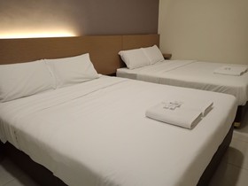 Harbour Hotel