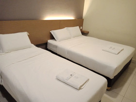 Harbour Hotel