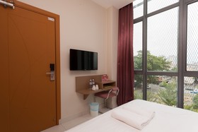 Harbour Hotel by ZEN Rooms