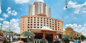 Sunway Pyramid Home Stay Link to Shopping Mall Theme Park