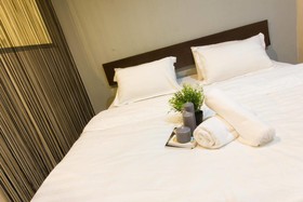 Three Top Hotel