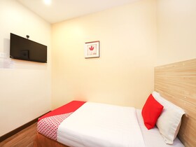 YP Boutique Hotel by OYO Rooms
