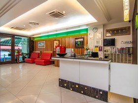 Green Hotel