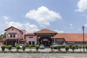 Ivory Hotel & Resort By OYO Rooms