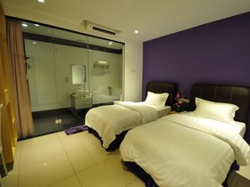 East Sun Hotel