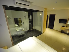 East Sun Hotel