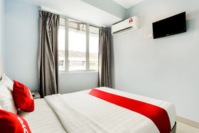 Green Leaf Boutique Hotel by OYO Rooms