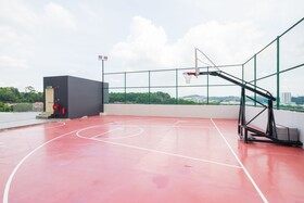 Omputeh Suite At Galleria