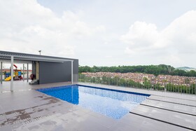 Omputeh Suite At Galleria