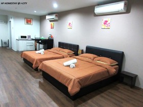 OYO 763 Tazara Hotel