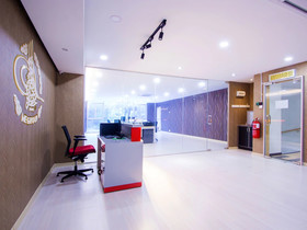 Me Hostel D16 by OYO Rooms