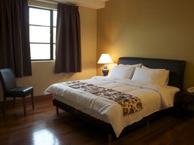 Roof Garden Hotel