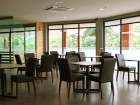 Roof Garden Hotel